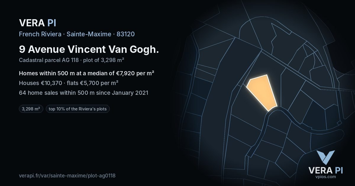 9 Avenue Vincent Van Gogh, Sainte-Maxime at night – the plot lit, the parcels around coloured by the prices near them