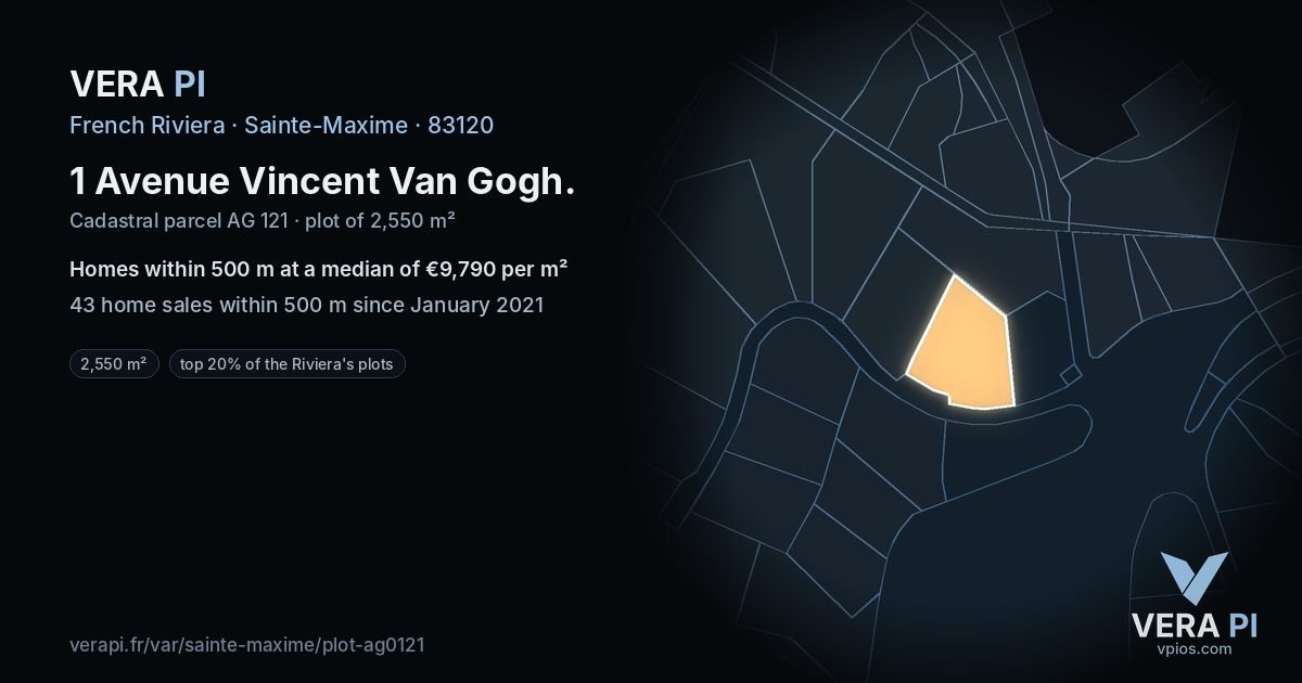 1 Avenue Vincent Van Gogh, Sainte-Maxime at night – the plot lit, the parcels around coloured by the prices near them