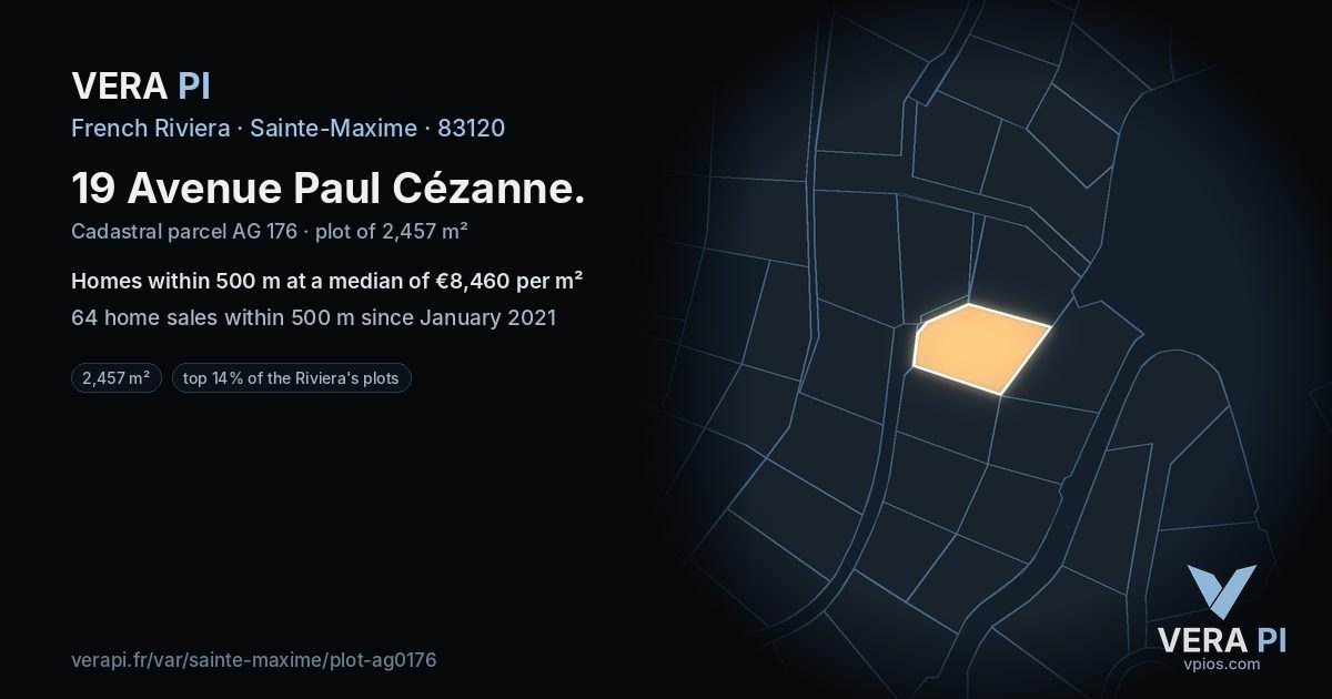 19 Avenue Paul Cézanne, Sainte-Maxime at night – the plot lit, the parcels around coloured by the prices near them
