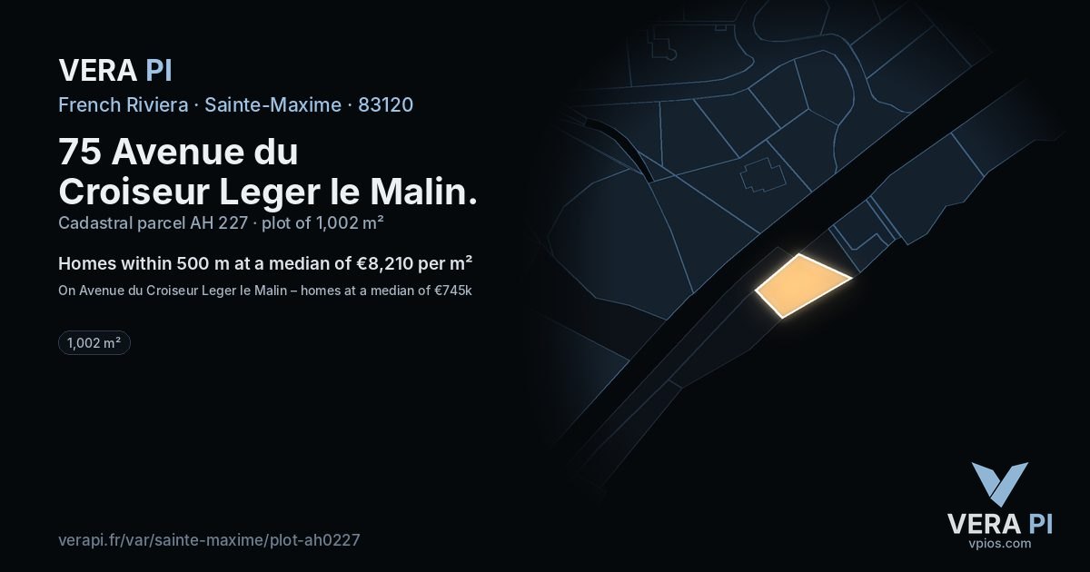 75 Avenue du Croiseur Leger le Malin, Sainte-Maxime at night – the plot lit, the parcels around coloured by the prices near them