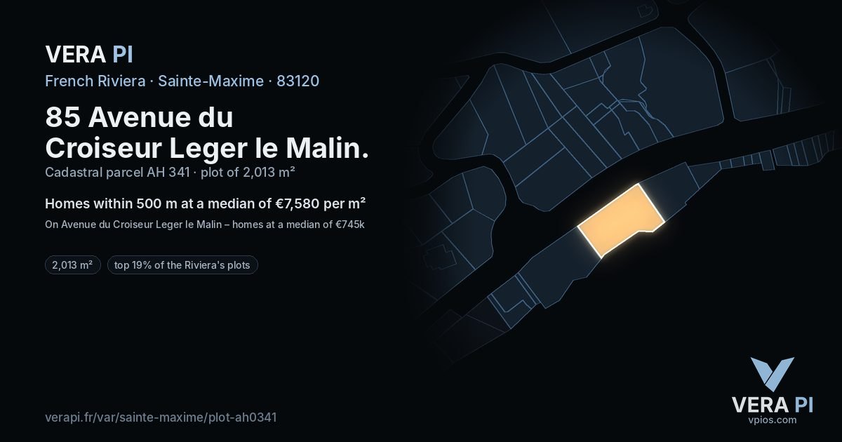 85 Avenue du Croiseur Leger le Malin, Sainte-Maxime at night – the plot lit, the parcels around coloured by the prices near them