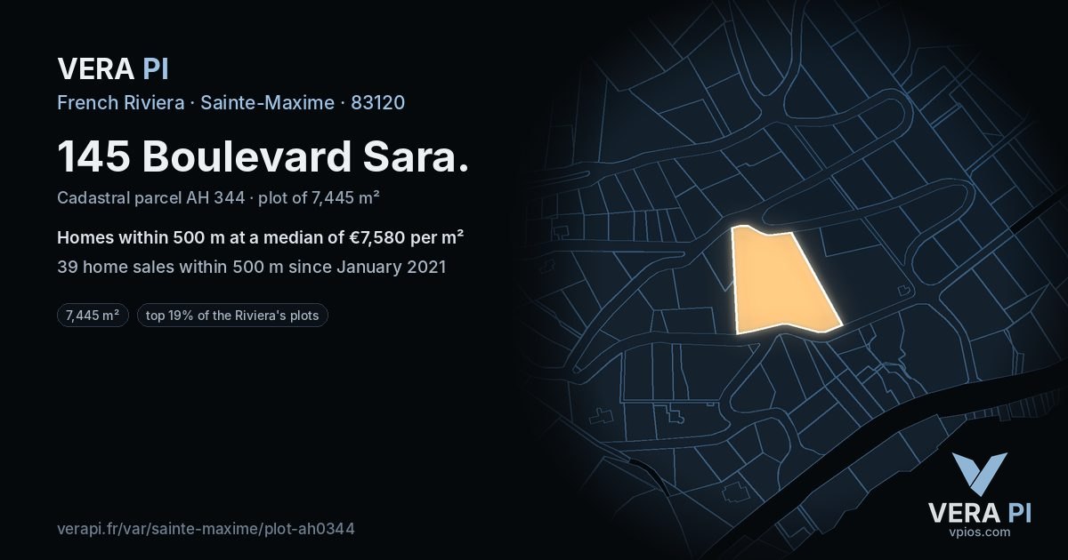 145 Boulevard Sara, Sainte-Maxime at night – the plot lit, the parcels around coloured by the prices near them
