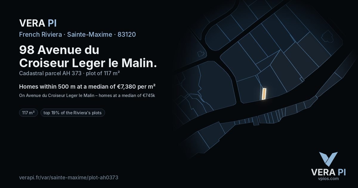 98 Avenue du Croiseur Leger le Malin, Sainte-Maxime at night – the plot lit, the parcels around coloured by the prices near them