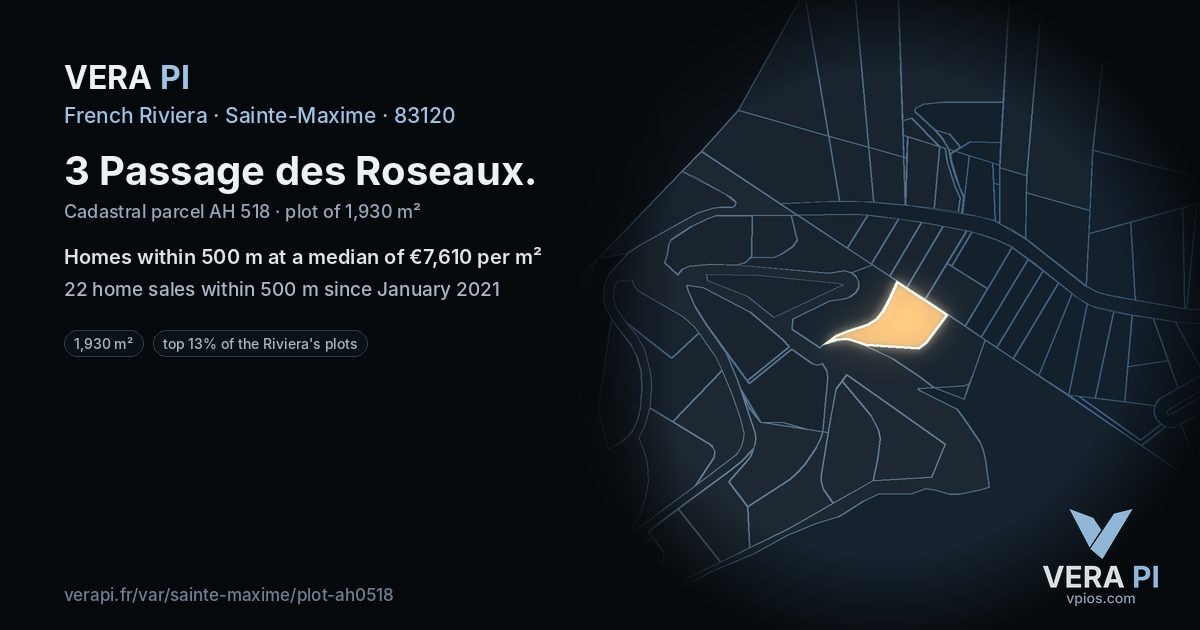 3 Passage des Roseaux, Sainte-Maxime at night – the plot lit, the parcels around coloured by the prices near them