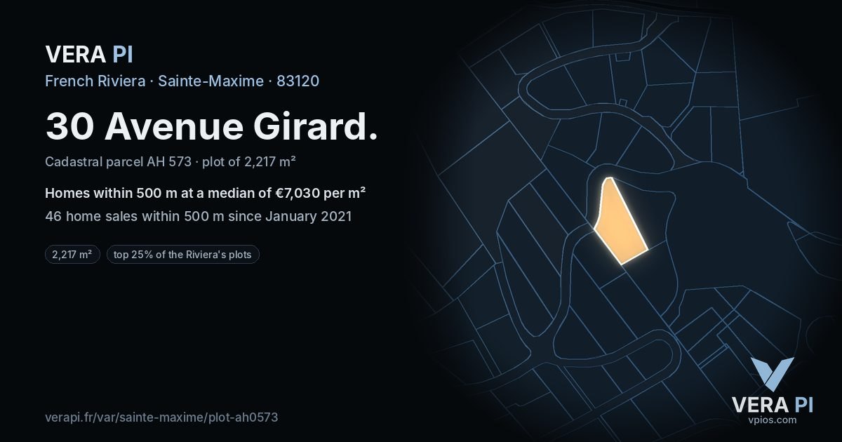 30 Avenue Girard, Sainte-Maxime at night – the plot lit, the parcels around coloured by the prices near them
