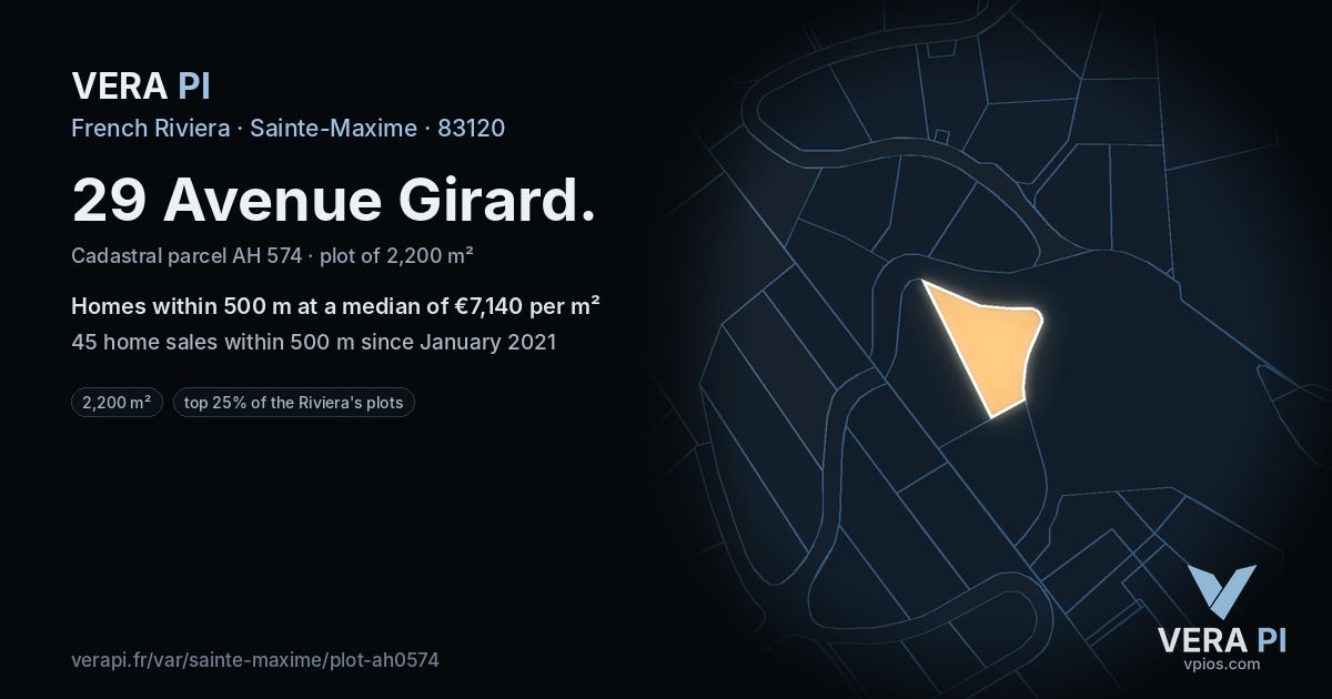 29 Avenue Girard, Sainte-Maxime at night – the plot lit, the parcels around coloured by the prices near them