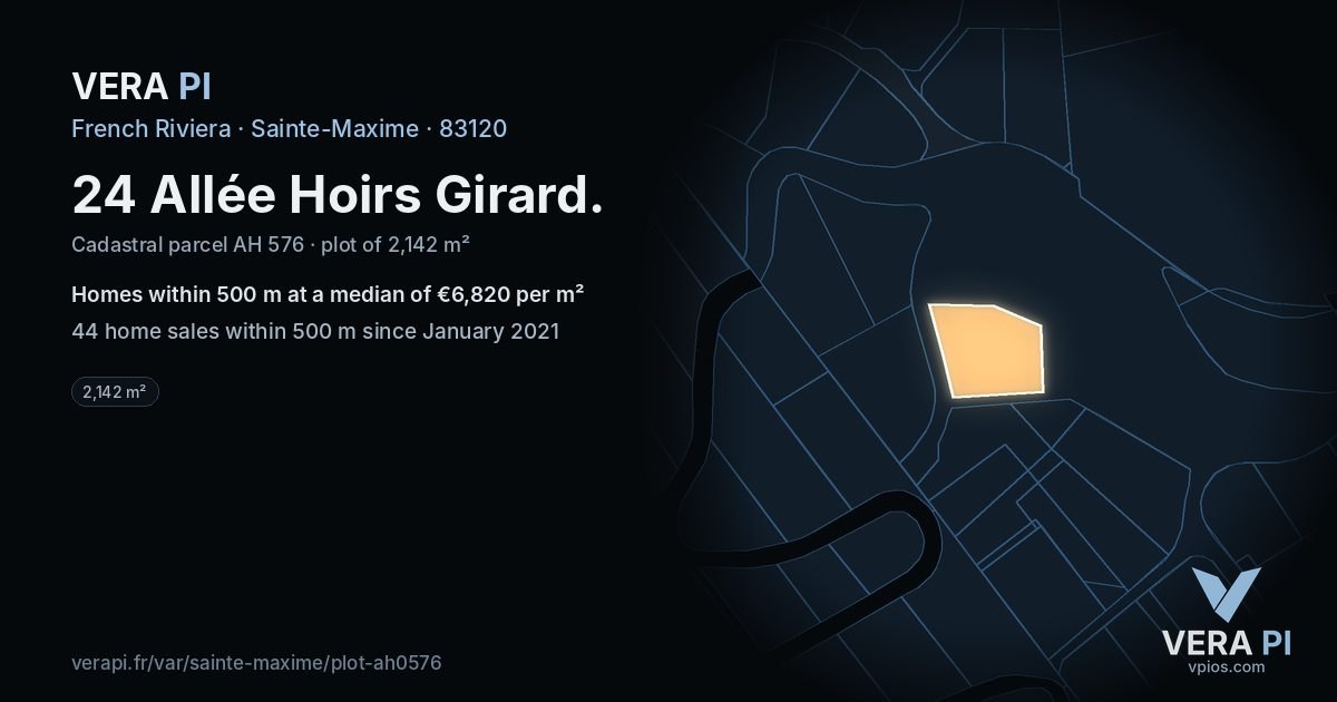 24 Allée Hoirs Girard, Sainte-Maxime at night – the plot lit, the parcels around coloured by the prices near them