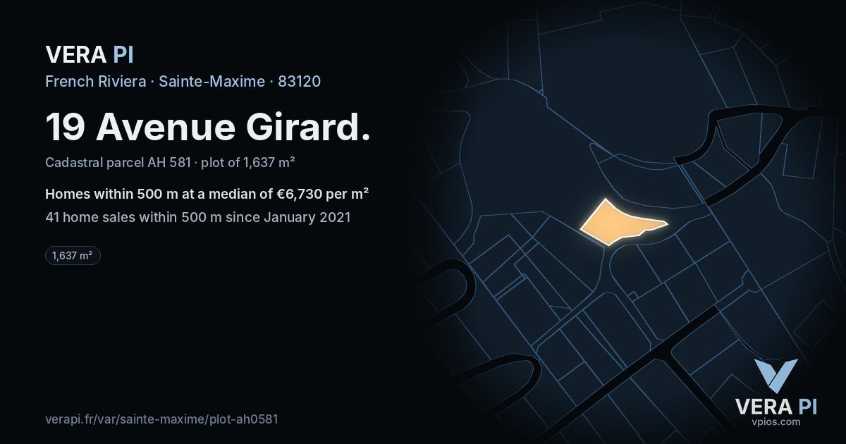 19 Avenue Girard, Sainte-Maxime at night – the plot lit, the parcels around coloured by the prices near them