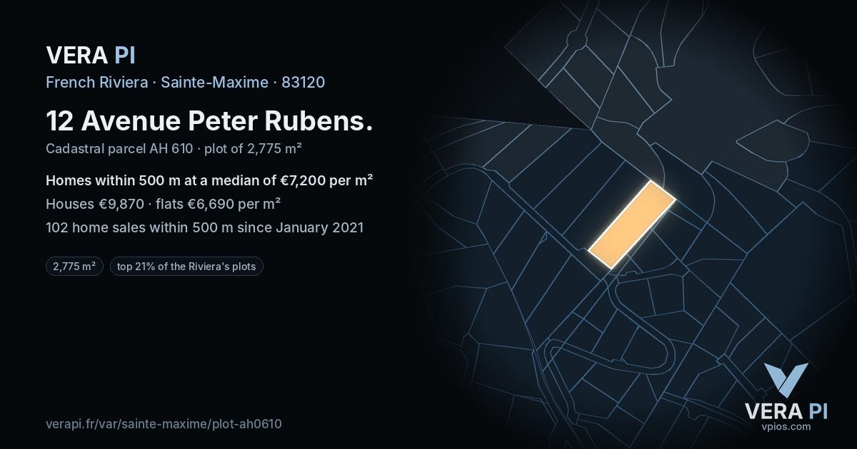 12 Avenue Peter Rubens, Sainte-Maxime at night – the plot lit, the parcels around coloured by the prices near them