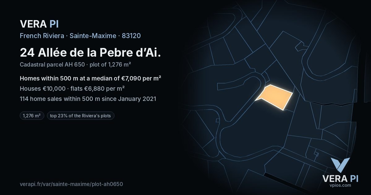 24 Allée de la Pebre d’Ai, Sainte-Maxime at night – the plot lit, the parcels around coloured by the prices near them