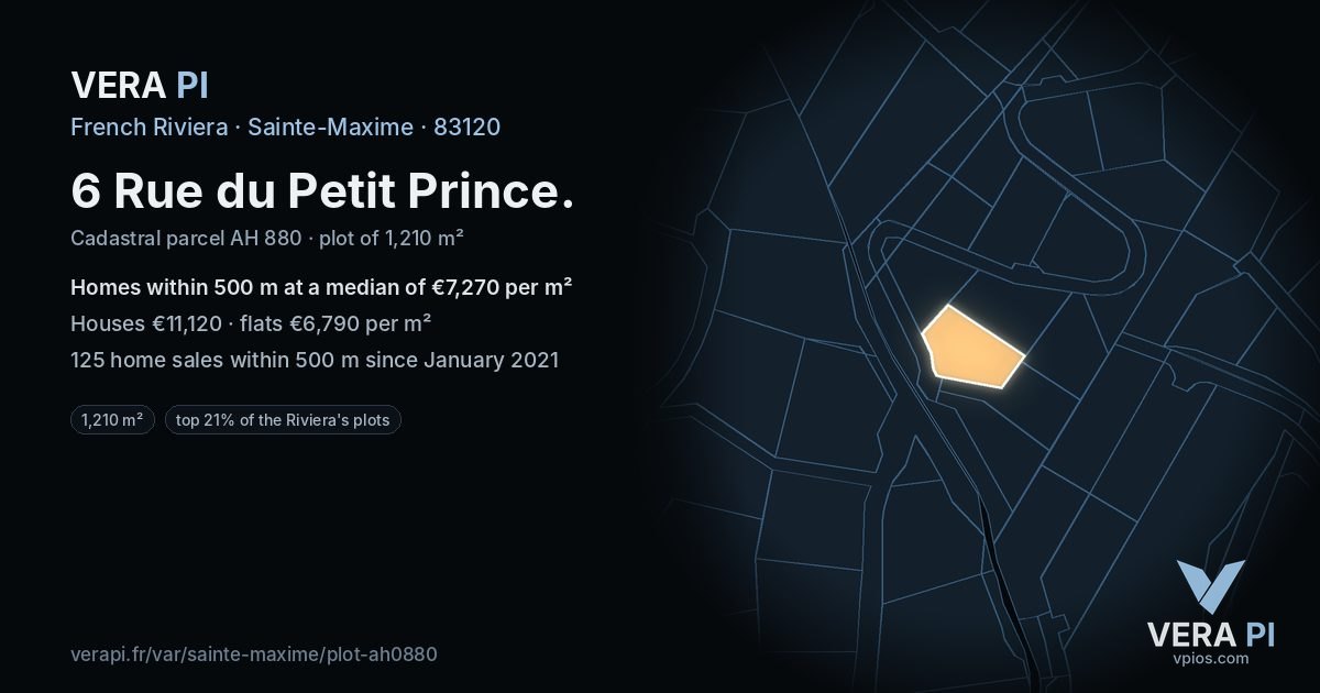 6 Rue du Petit Prince, Sainte-Maxime at night – the plot lit, the parcels around coloured by the prices near them