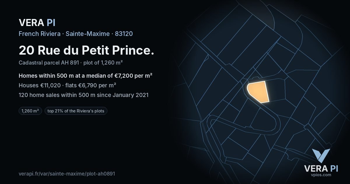 20 Rue du Petit Prince, Sainte-Maxime at night – the plot lit, the parcels around coloured by the prices near them