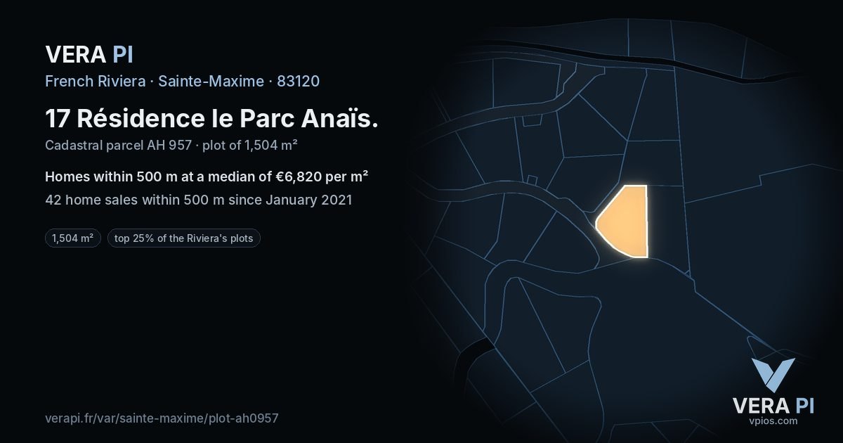 17 Résidence le Parc Anaïs, Sainte-Maxime at night – the plot lit, the parcels around coloured by the prices near them