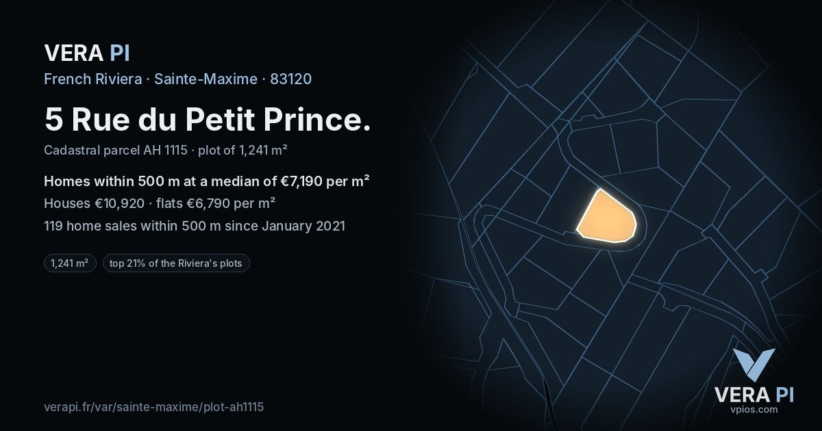 5 Rue du Petit Prince, Sainte-Maxime at night – the plot lit, the parcels around coloured by the prices near them