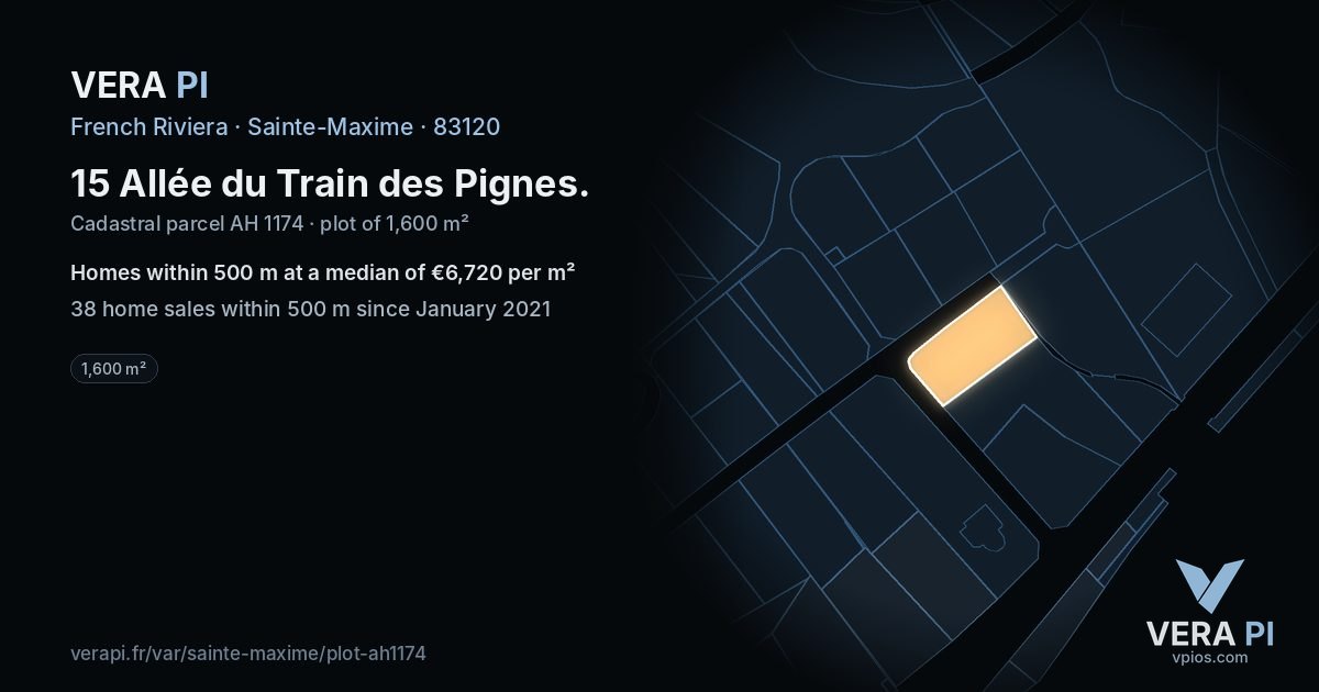 15 Allée du Train des Pignes, Sainte-Maxime at night – the plot lit, the parcels around coloured by the prices near them