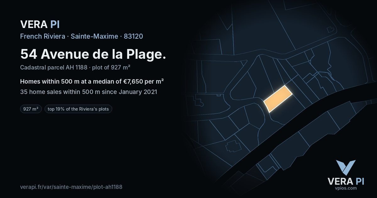 54 Avenue de la Plage, Sainte-Maxime at night – the plot lit, the parcels around coloured by the prices near them