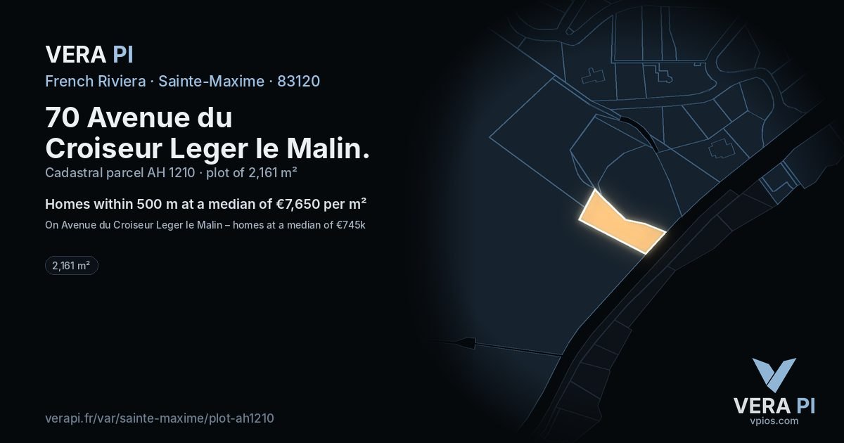 70 Avenue du Croiseur Leger le Malin, Sainte-Maxime at night – the plot lit, the parcels around coloured by the prices near them