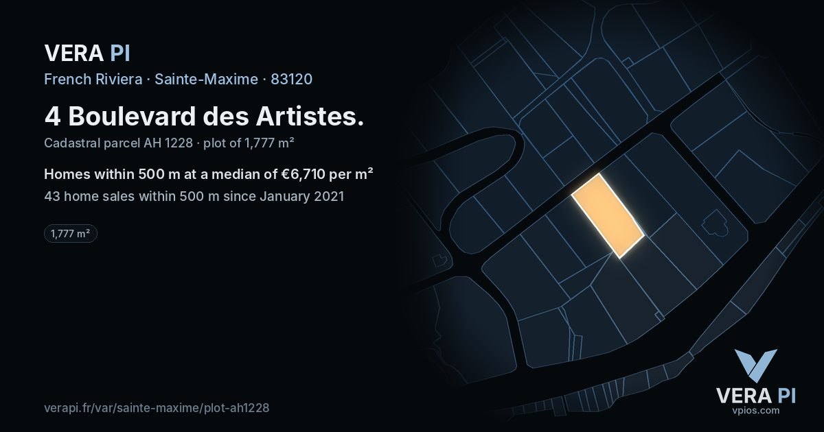 4 Boulevard des Artistes, Sainte-Maxime at night – the plot lit, the parcels around coloured by the prices near them