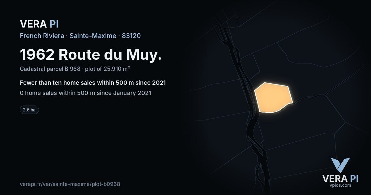1962 Route du Muy, Sainte-Maxime at night – the plot lit, the parcels around coloured by the prices near them