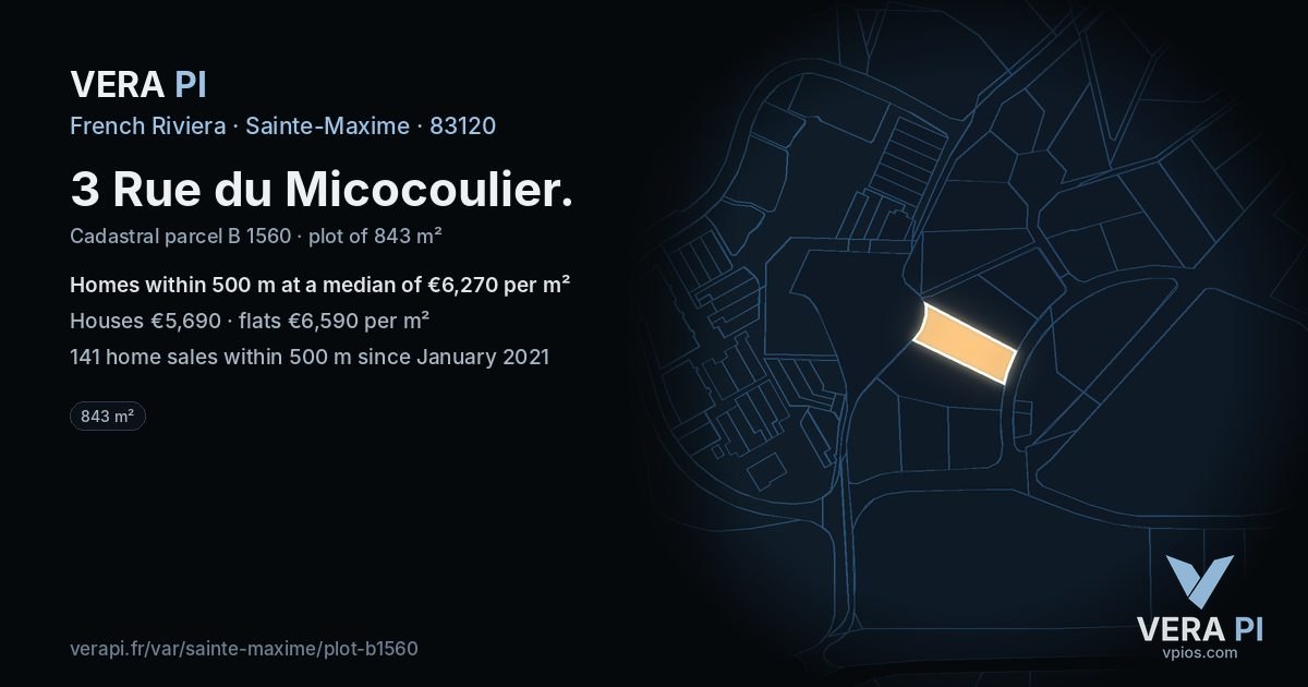 3 Rue du Micocoulier, Sainte-Maxime at night – the plot lit, the parcels around coloured by the prices near them