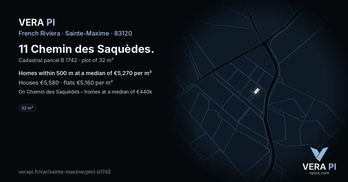 11 Chemin des Saquèdes, Sainte-Maxime at night – the plot lit, the parcels around coloured by the prices near them
