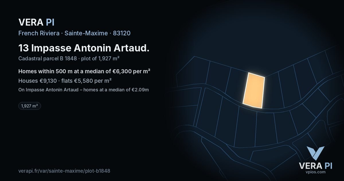 13 Impasse Antonin Artaud, Sainte-Maxime at night – the plot lit, the parcels around coloured by the prices near them