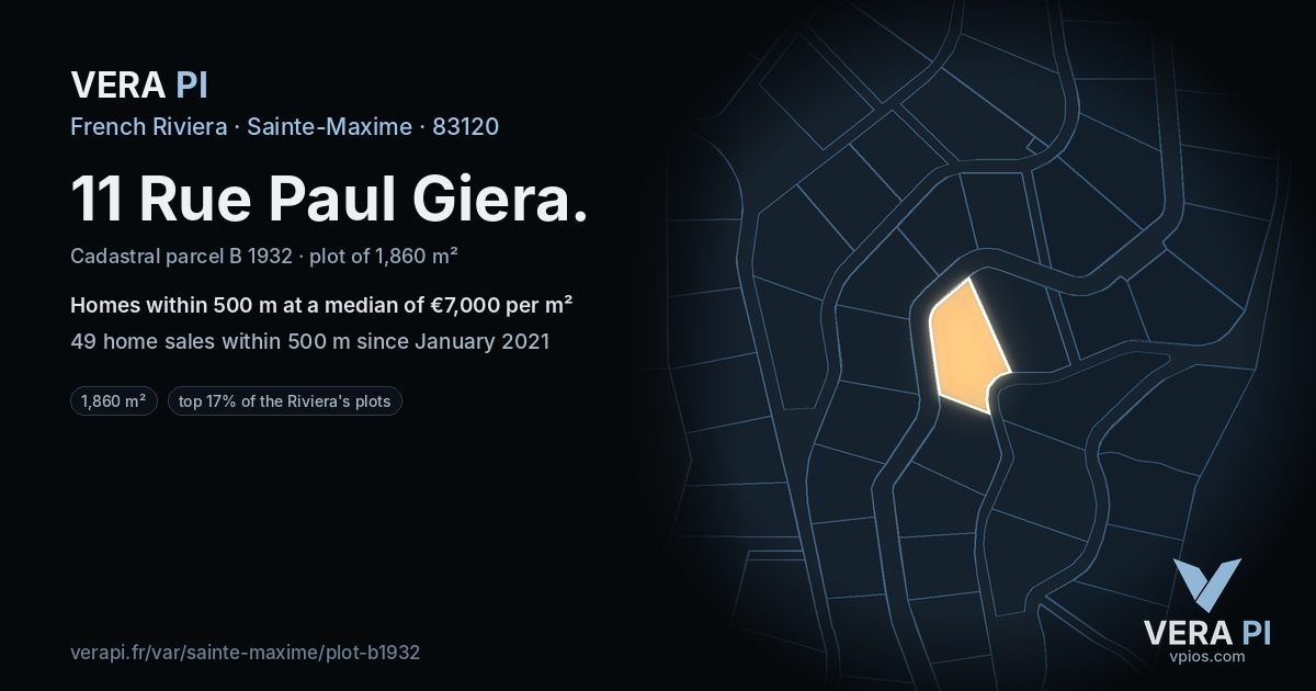 11 Rue Paul Giera, Sainte-Maxime at night – the plot lit, the parcels around coloured by the prices near them