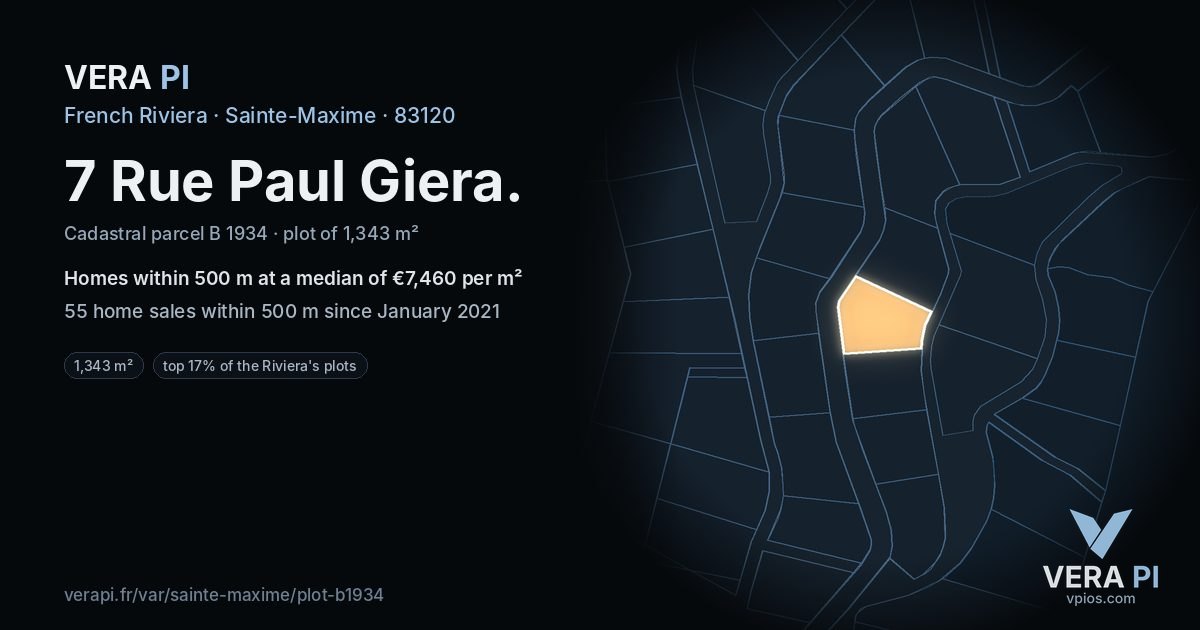 7 Rue Paul Giera, Sainte-Maxime at night – the plot lit, the parcels around coloured by the prices near them