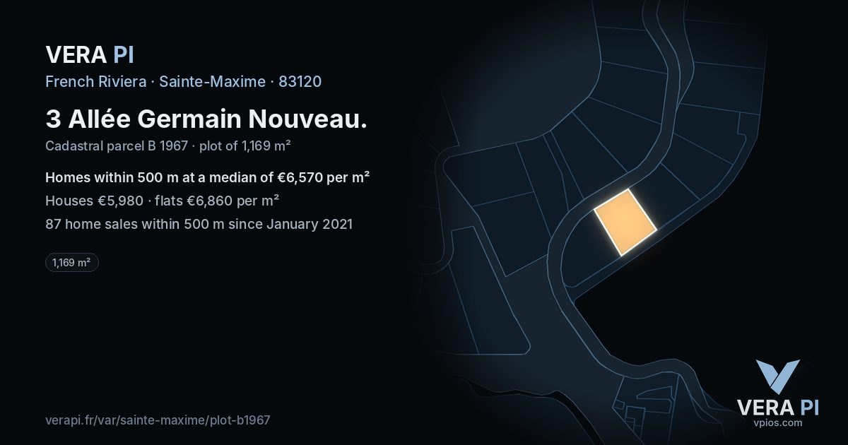 3 Allée Germain Nouveau, Sainte-Maxime at night – the plot lit, the parcels around coloured by the prices near them
