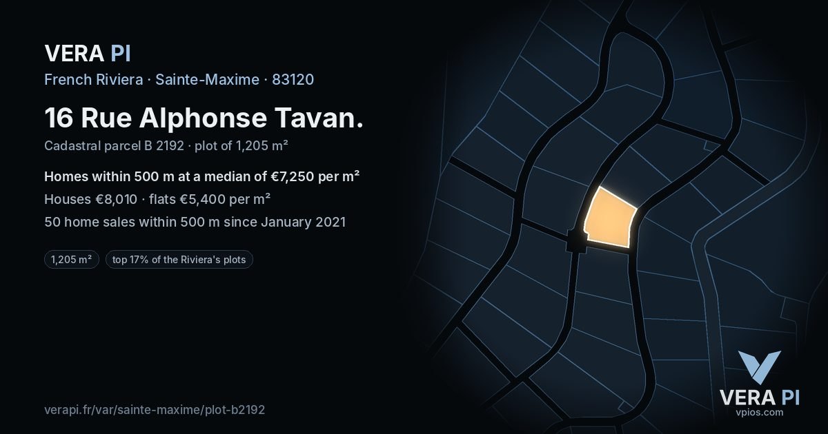16 Rue Alphonse Tavan, Sainte-Maxime at night – the plot lit, the parcels around coloured by the prices near them