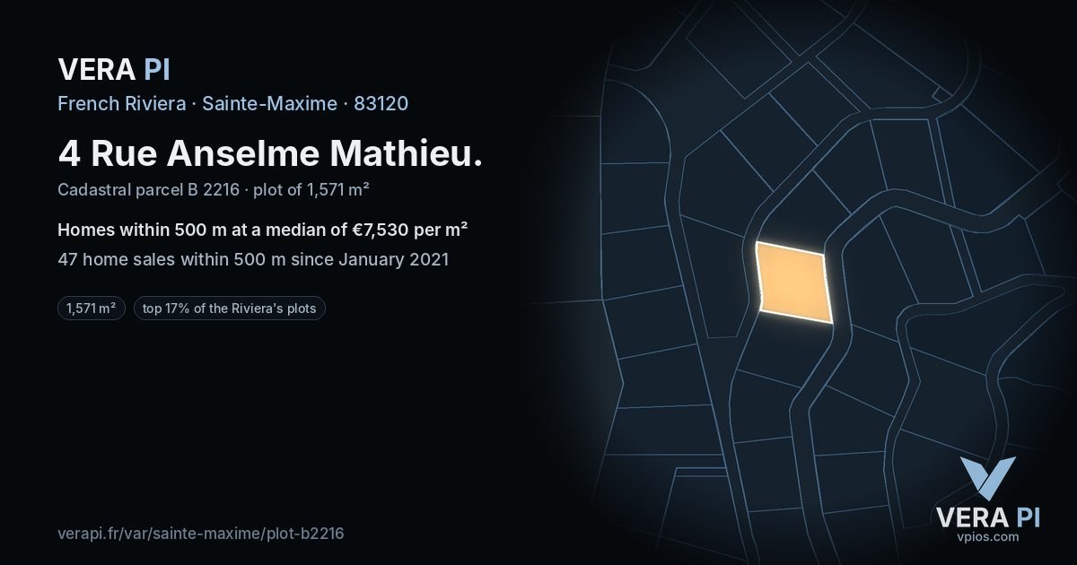 4 Rue Anselme Mathieu, Sainte-Maxime at night – the plot lit, the parcels around coloured by the prices near them