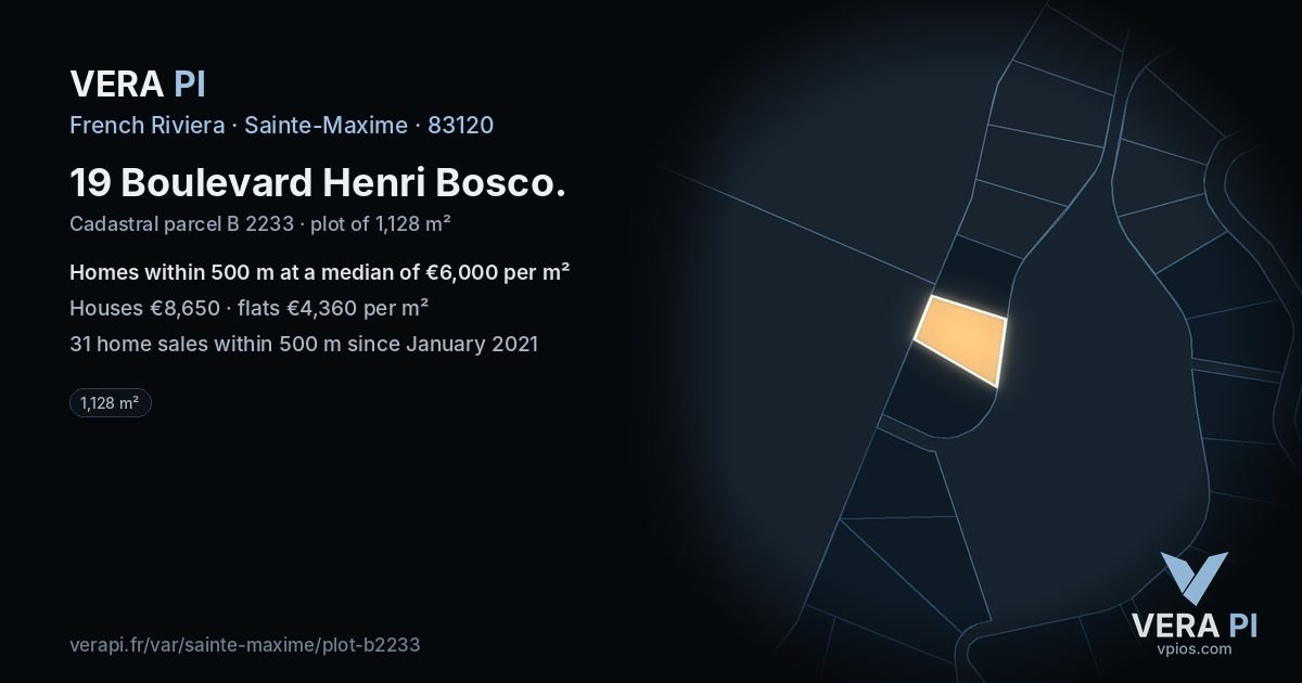 19 Boulevard Henri Bosco, Sainte-Maxime at night – the plot lit, the parcels around coloured by the prices near them