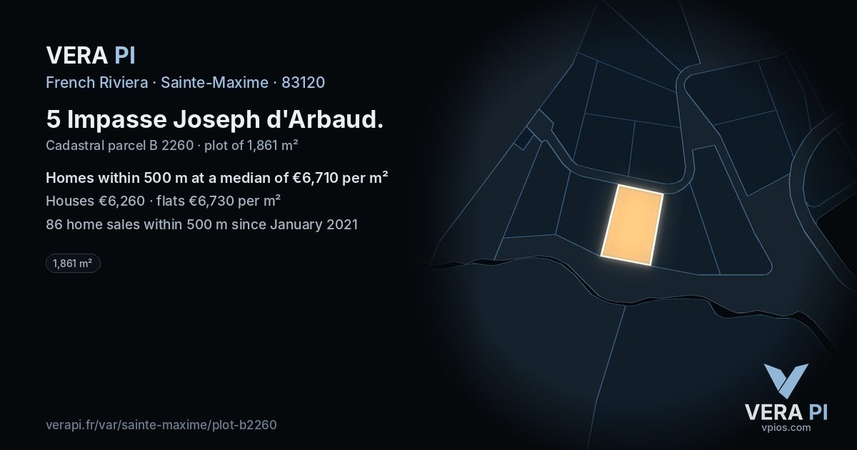 5 Impasse Joseph d'Arbaud, Sainte-Maxime at night – the plot lit, the parcels around coloured by the prices near them