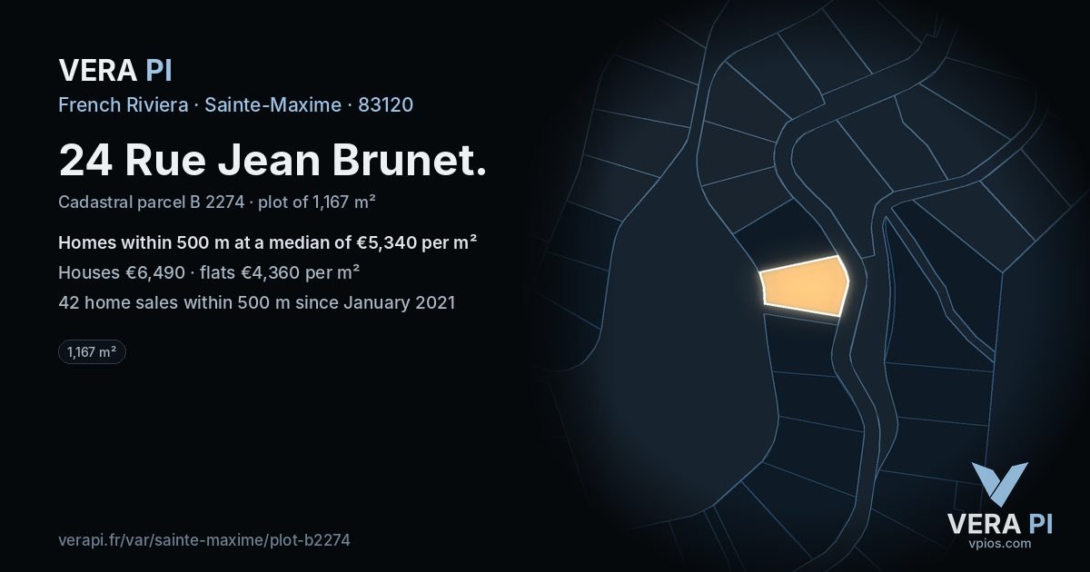 24 Rue Jean Brunet, Sainte-Maxime at night – the plot lit, the parcels around coloured by the prices near them
