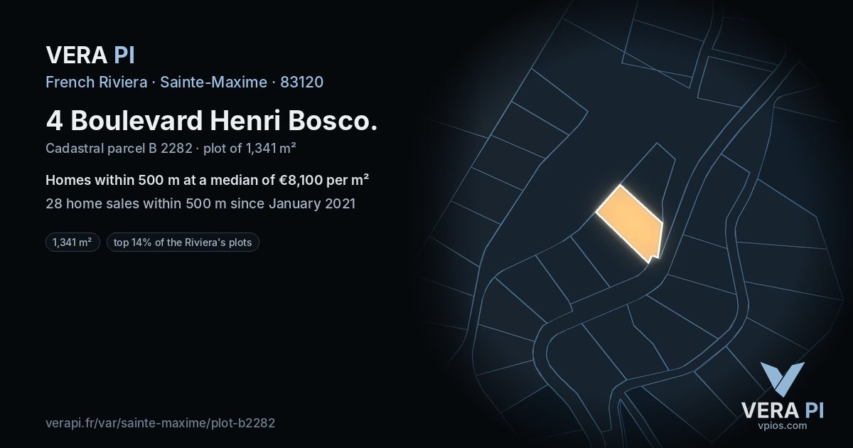4 Boulevard Henri Bosco, Sainte-Maxime at night – the plot lit, the parcels around coloured by the prices near them