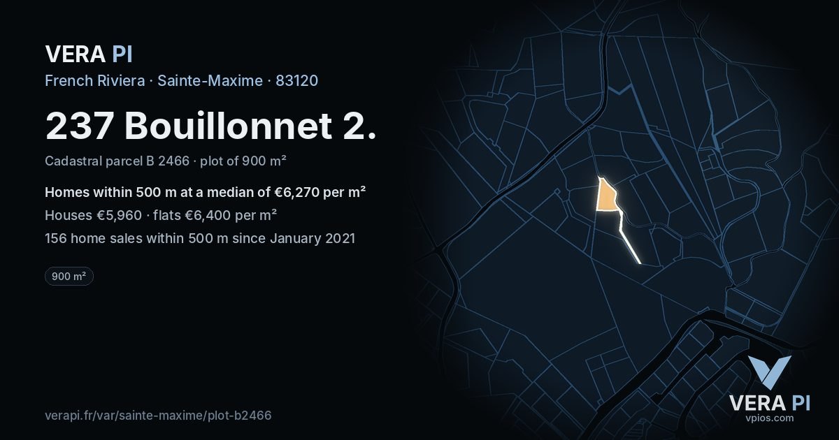 237 Bouillonnet 2, Sainte-Maxime at night – the plot lit, the parcels around coloured by the prices near them