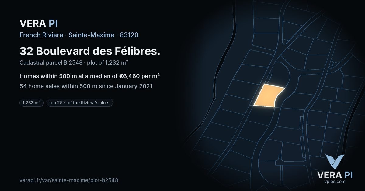 32 Boulevard des Félibres, Sainte-Maxime at night – the plot lit, the parcels around coloured by the prices near them