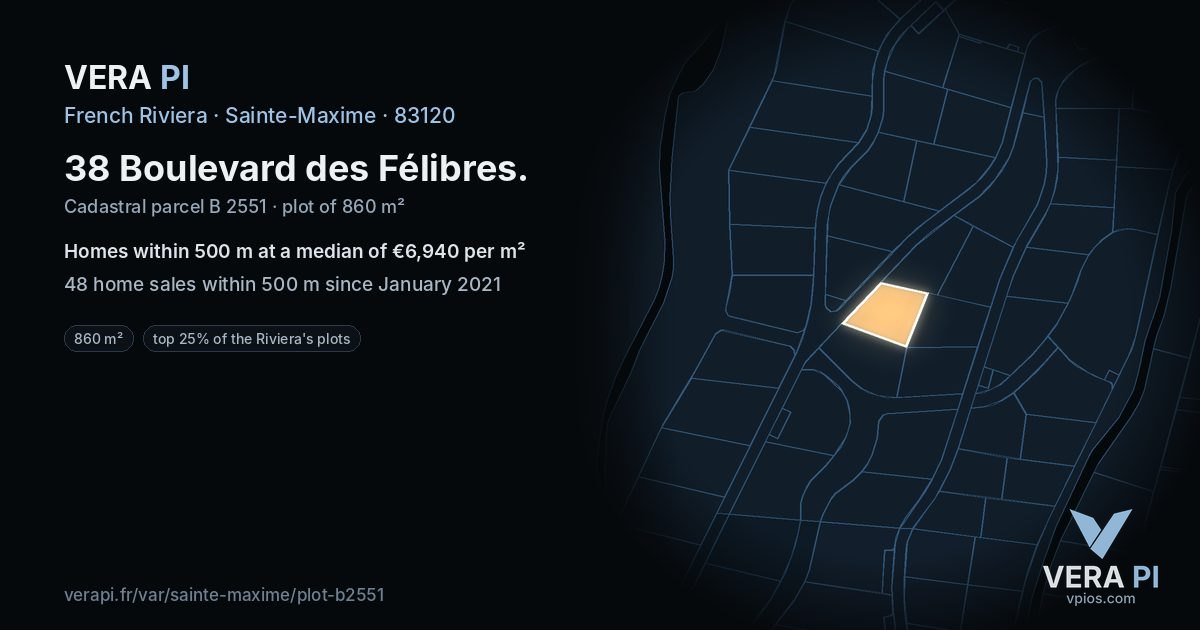 38 Boulevard des Félibres, Sainte-Maxime at night – the plot lit, the parcels around coloured by the prices near them