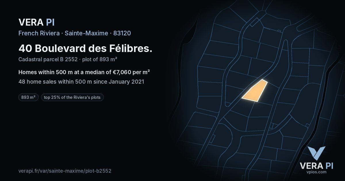 40 Boulevard des Félibres, Sainte-Maxime at night – the plot lit, the parcels around coloured by the prices near them