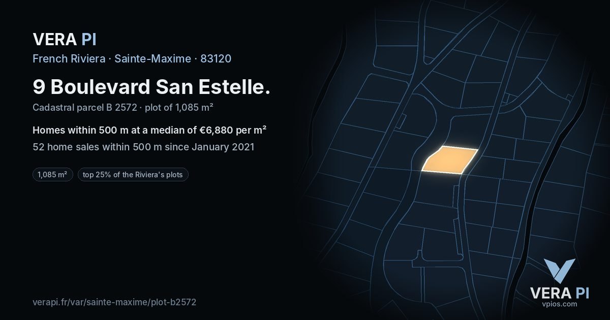 9 Boulevard San Estelle, Sainte-Maxime at night – the plot lit, the parcels around coloured by the prices near them