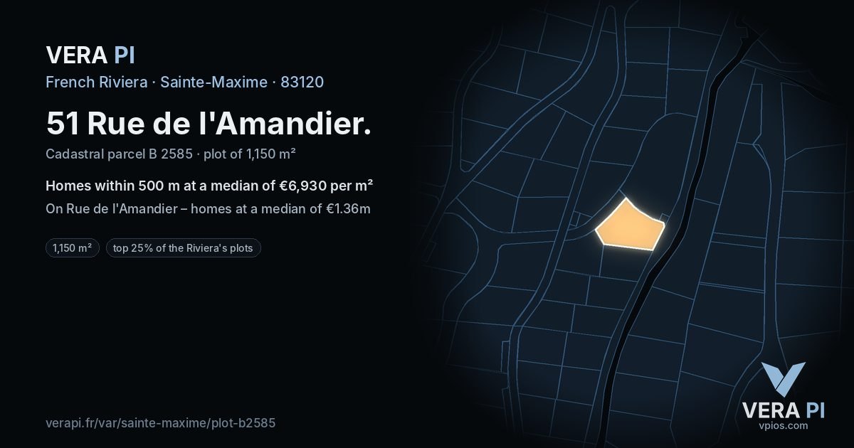 51 Rue de l'Amandier, Sainte-Maxime at night – the plot lit, the parcels around coloured by the prices near them