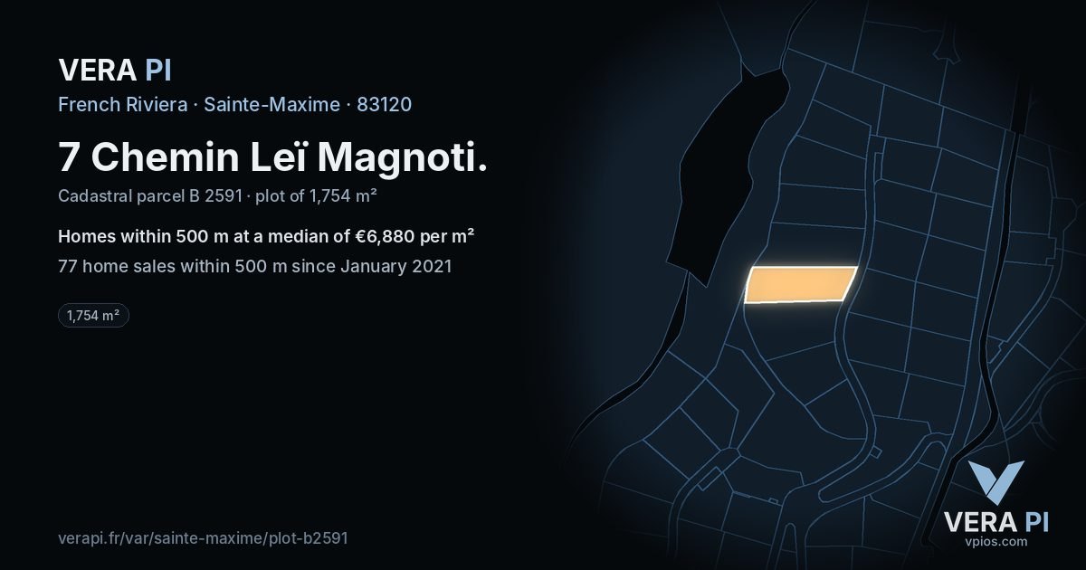 7 Chemin Leï Magnoti, Sainte-Maxime at night – the plot lit, the parcels around coloured by the prices near them
