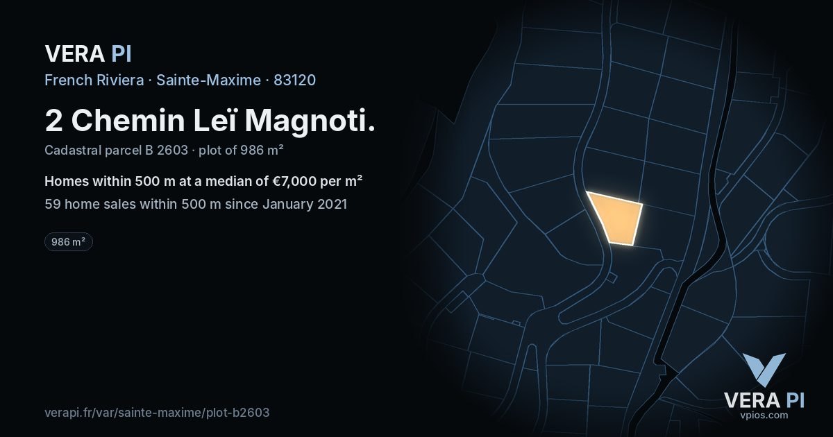 2 Chemin Leï Magnoti, Sainte-Maxime at night – the plot lit, the parcels around coloured by the prices near them