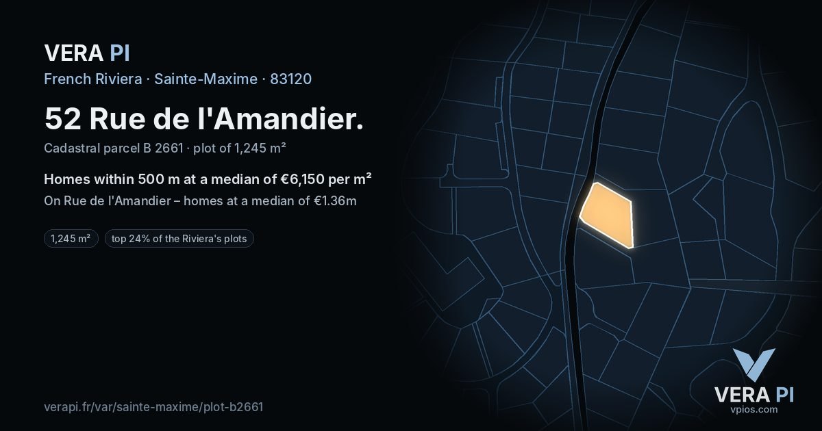 52 Rue de l'Amandier, Sainte-Maxime at night – the plot lit, the parcels around coloured by the prices near them