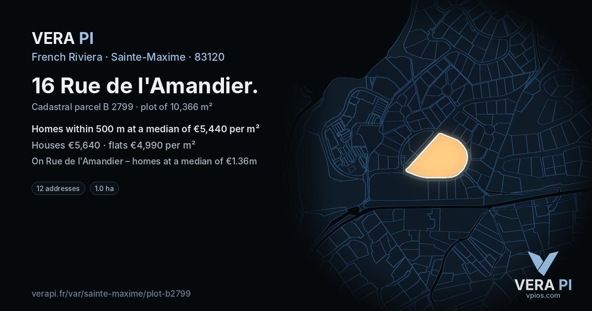 16 Rue de l'Amandier, Sainte-Maxime at night – the plot lit, the parcels around coloured by the prices near them