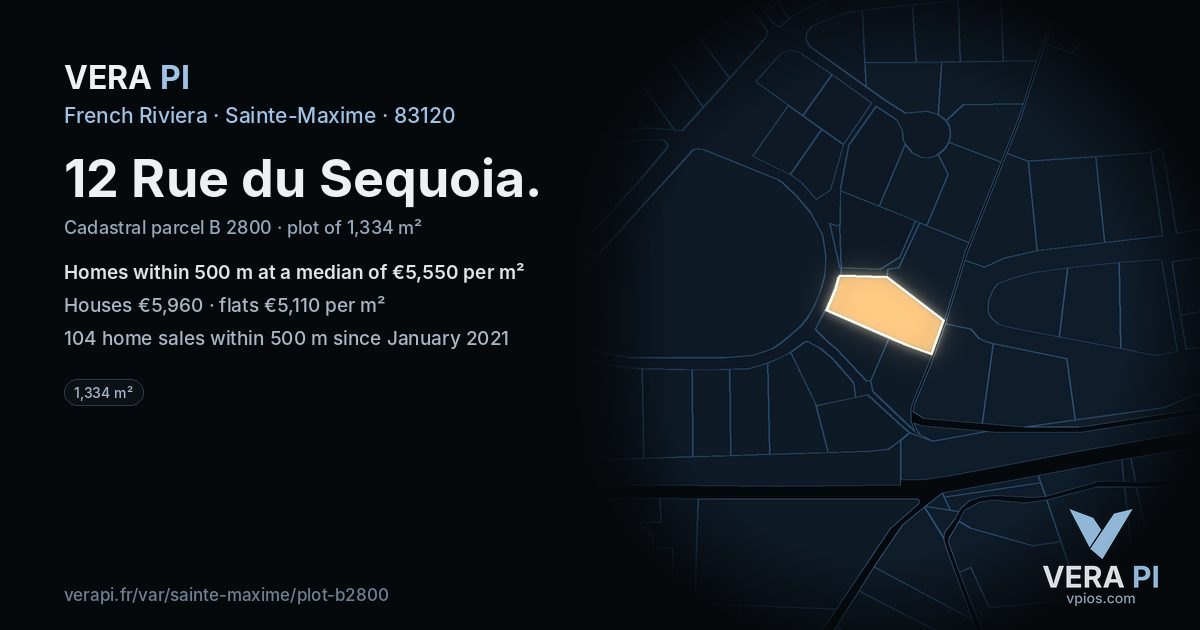 12 Rue du Sequoia, Sainte-Maxime at night – the plot lit, the parcels around coloured by the prices near them