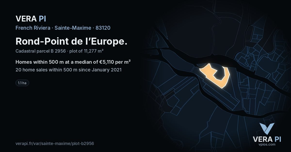 Rond-Point de l’Europe, Sainte-Maxime at night – the plot lit, the parcels around coloured by the prices near them
