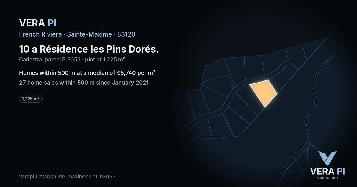 10 a Résidence les Pins Dorés, Sainte-Maxime at night – the plot lit, the parcels around coloured by the prices near them
