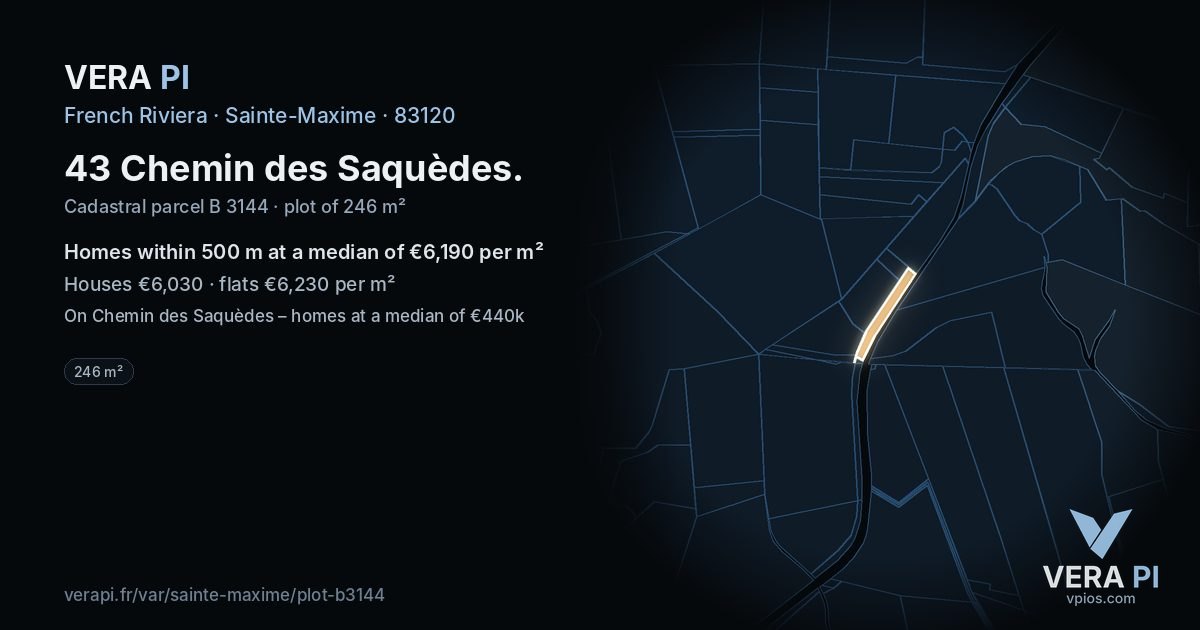 43 Chemin des Saquèdes, Sainte-Maxime at night – the plot lit, the parcels around coloured by the prices near them