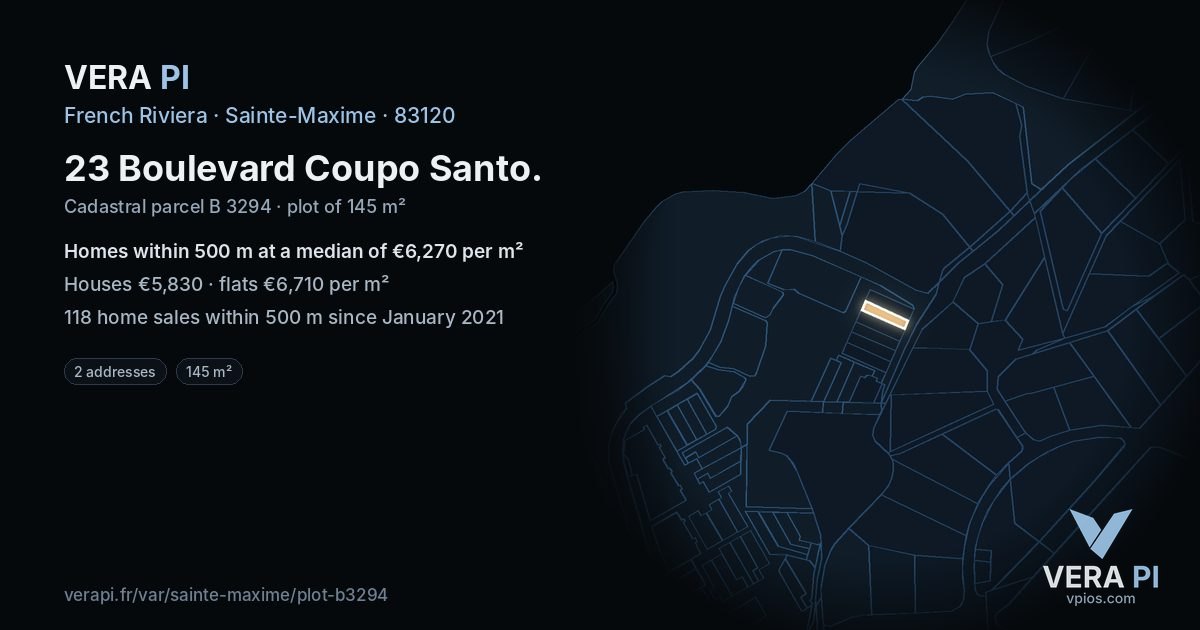 23 Boulevard Coupo Santo, Sainte-Maxime at night – the plot lit, the parcels around coloured by the prices near them
